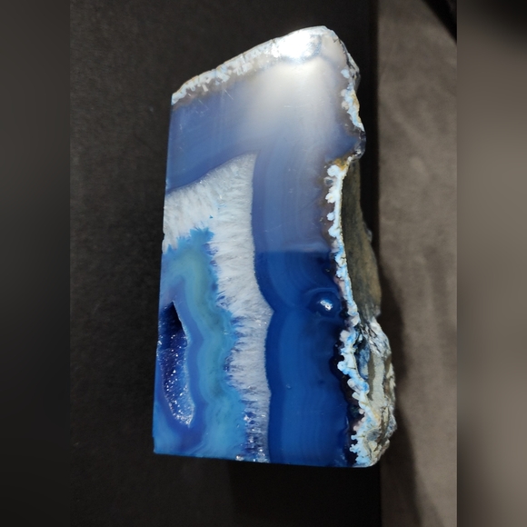 Agate Crystal Stone - Picture 2 of 6